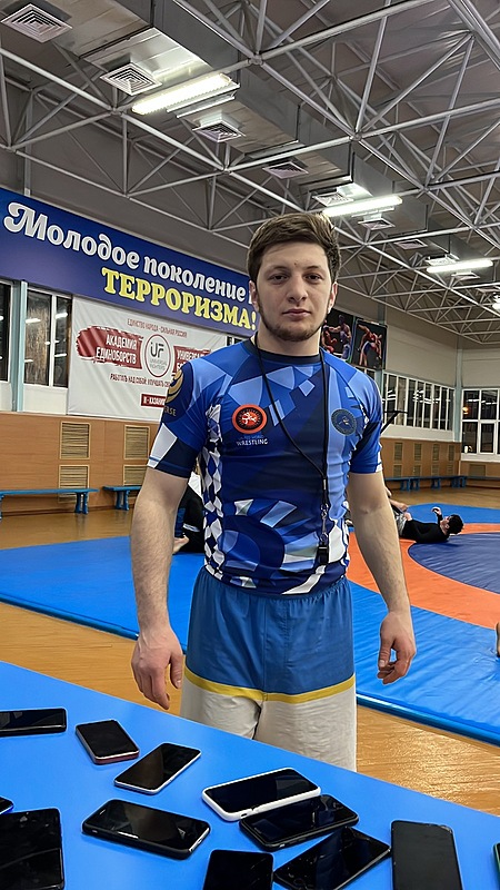 Закарьяев Акрам