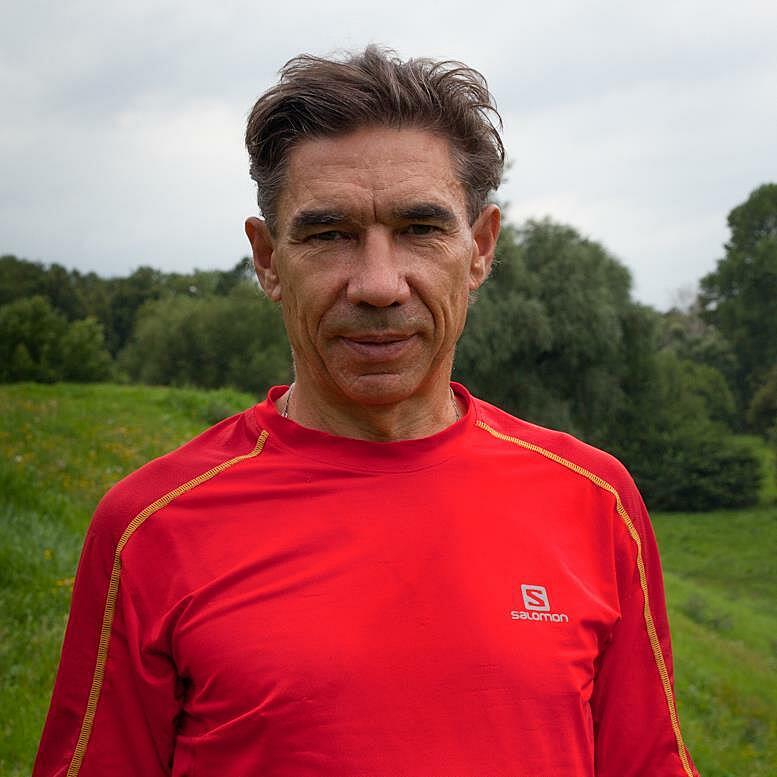 Столяров Юрий